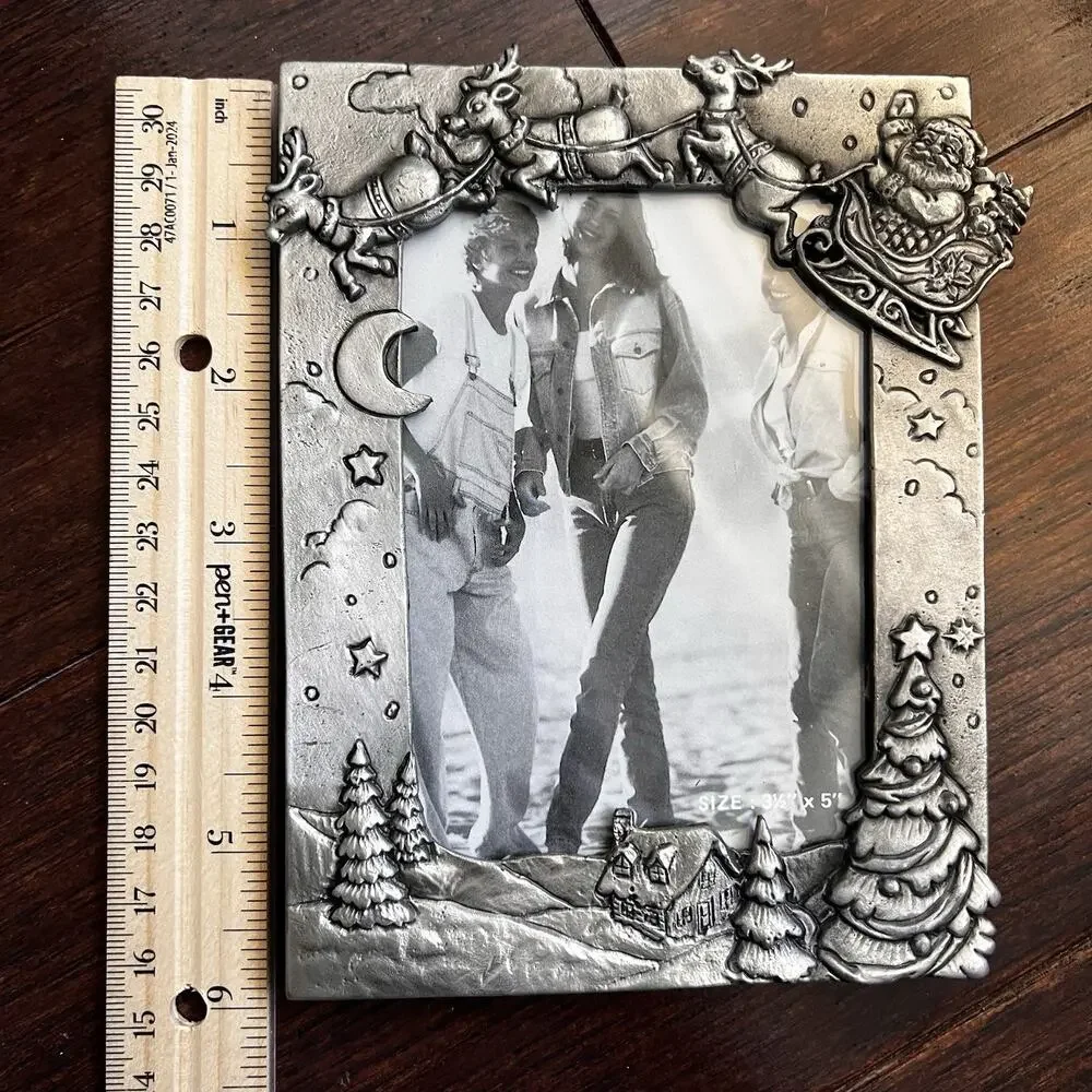Vintage Sun brand silver pewter heavy metal Christmas Photo Frame 3.5” by 5”
